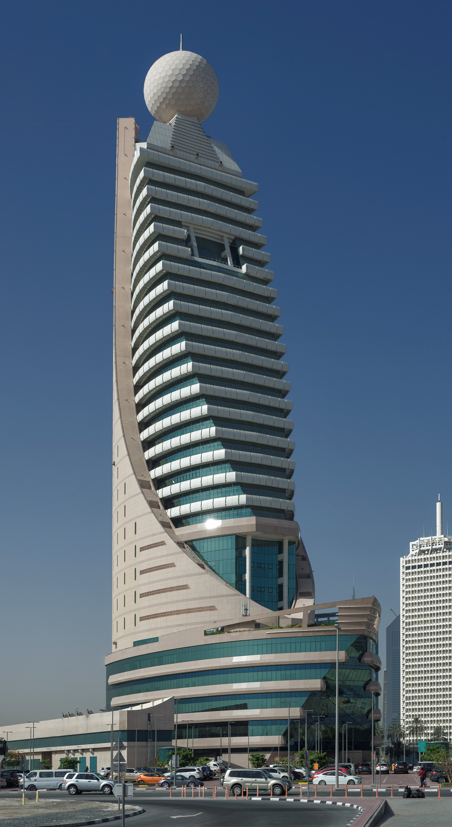 Etisalat Tower 2, Dubai - View from the northwest. © Mathias Beinling